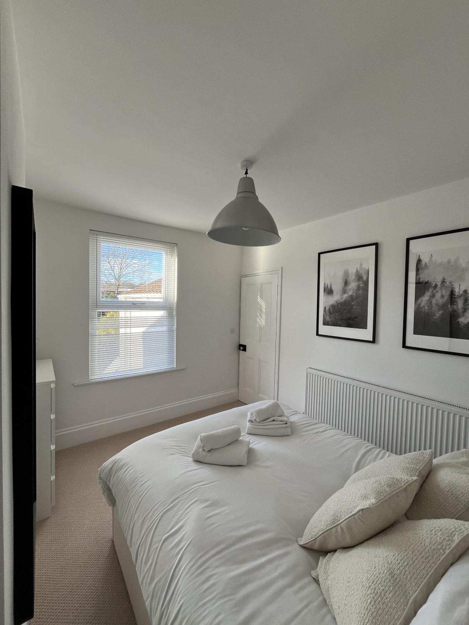 Restored Victorian Home With Private Garden Bristol Bagian luar foto